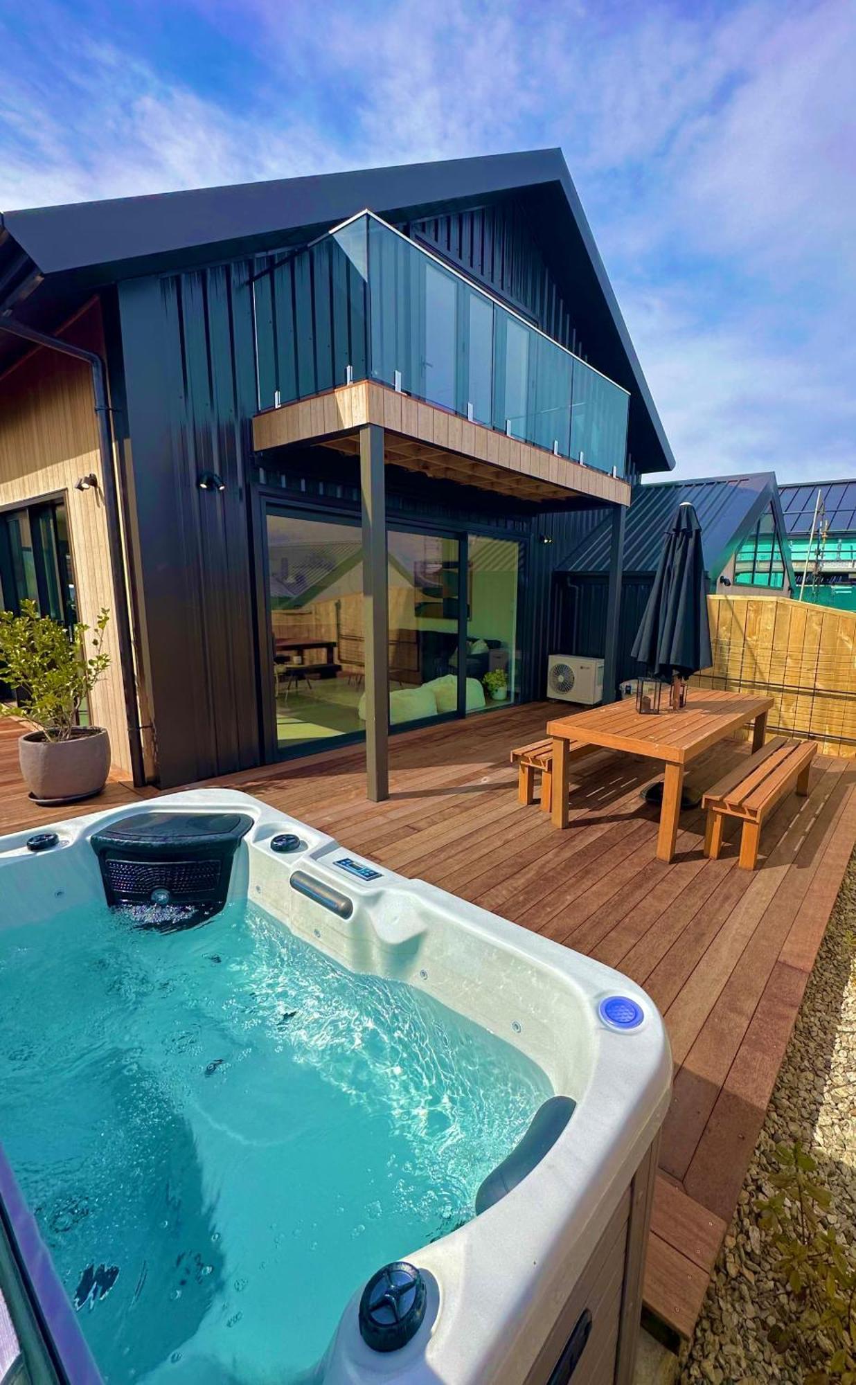 Remarkable View With Hot Tub แฟรงค์ตัน ภายนอก รูปภาพ