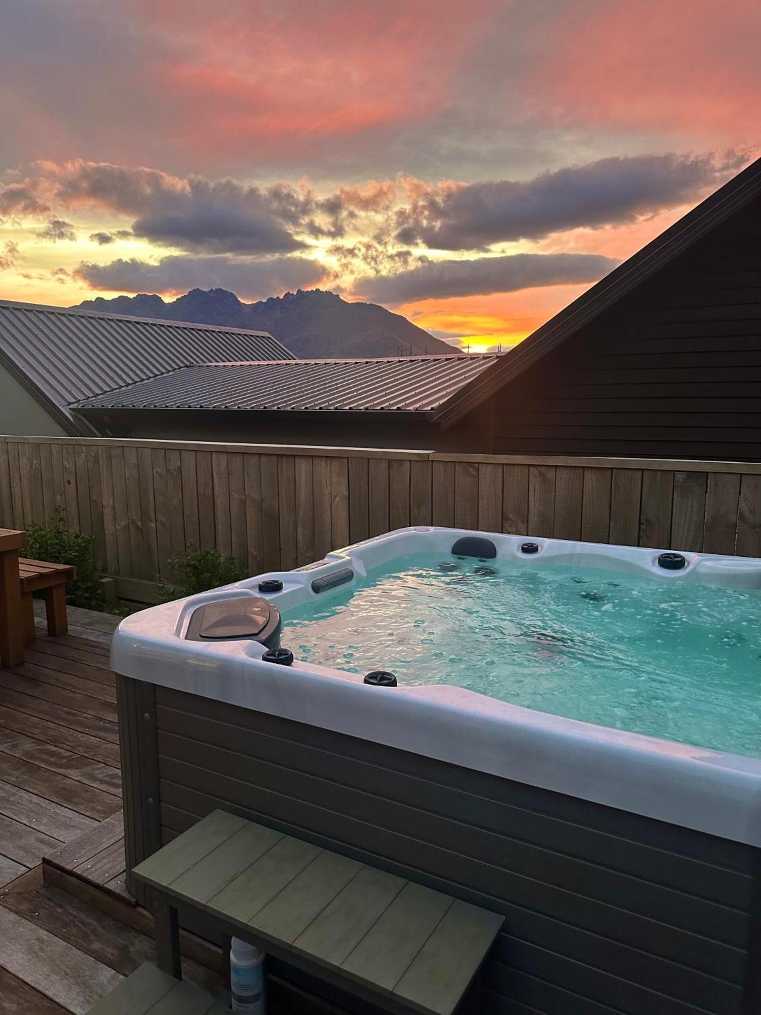 Remarkable View With Hot Tub แฟรงค์ตัน ภายนอก รูปภาพ